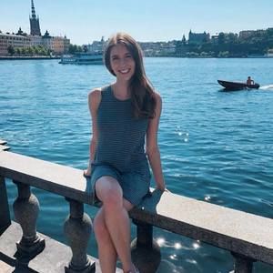 Meet your Posher, Abby